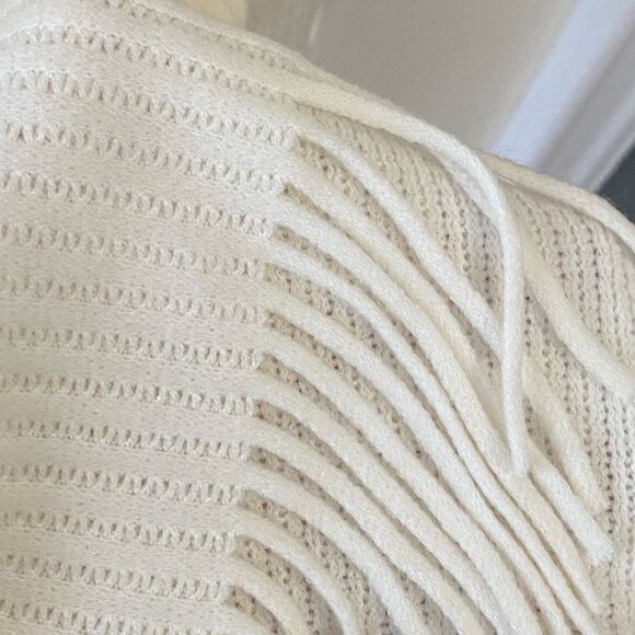 Steve Madden OS Faux Fur Collar Poncho Sweater Knit Beige light cream cape - Picture 7 of 8